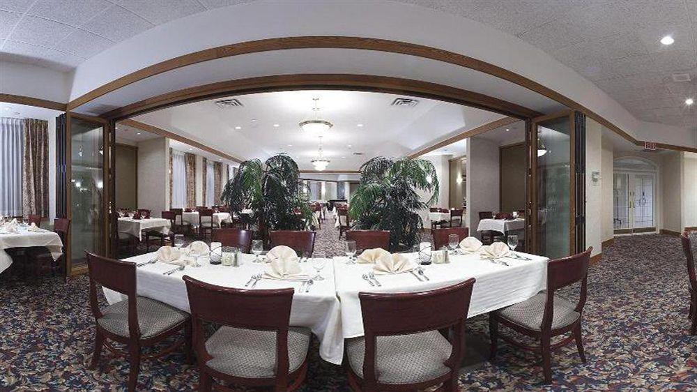 Holiday Inn - Manitowoc Dış mekan fotoğraf
