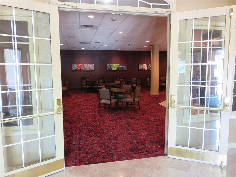 Holiday Inn - Manitowoc Dış mekan fotoğraf
