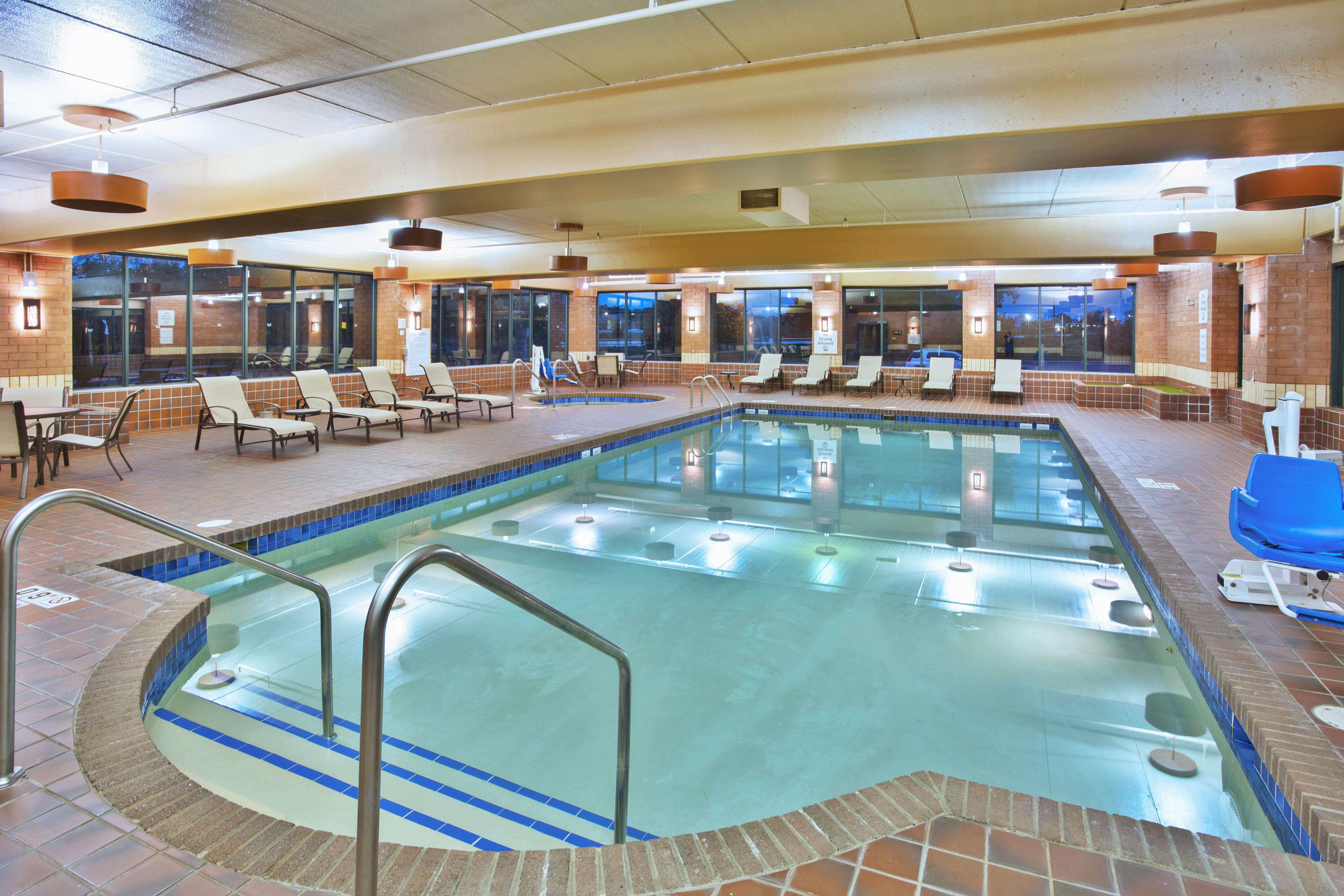 Holiday Inn - Manitowoc Dış mekan fotoğraf
