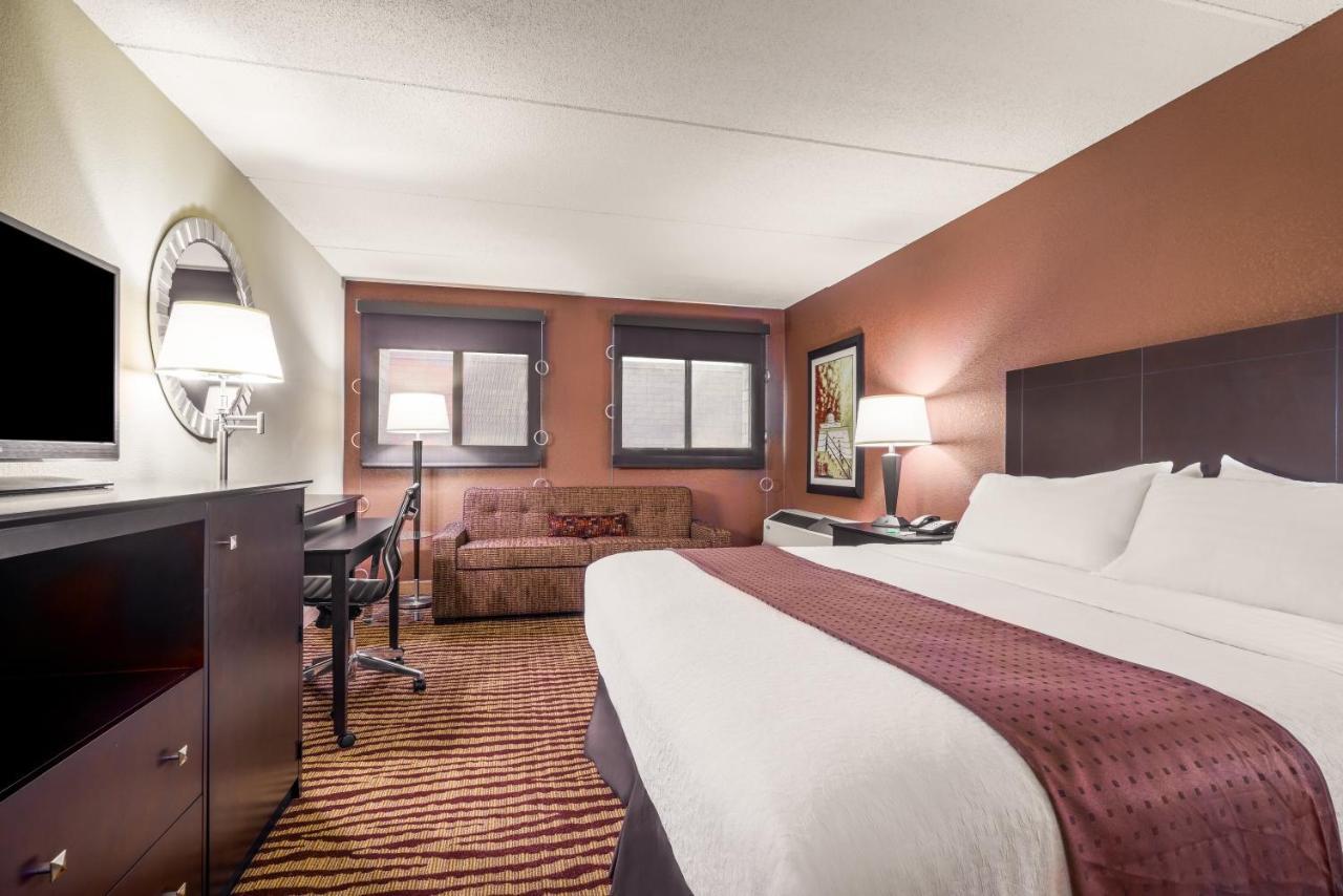 Holiday Inn - Manitowoc Dış mekan fotoğraf